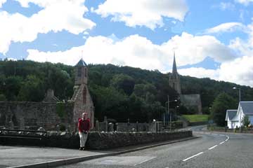 Old and new Stow churches