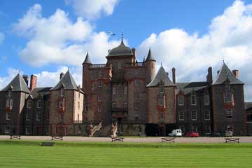 Thirlstane castle